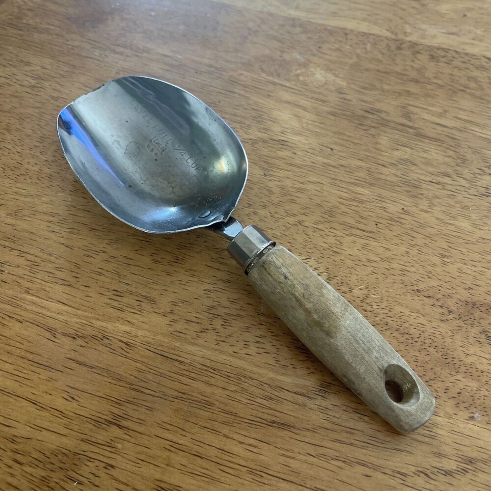 Ekco Metal & Wood 1/4 Cup Scoop Silver Brown Oval Medium Brown Handle